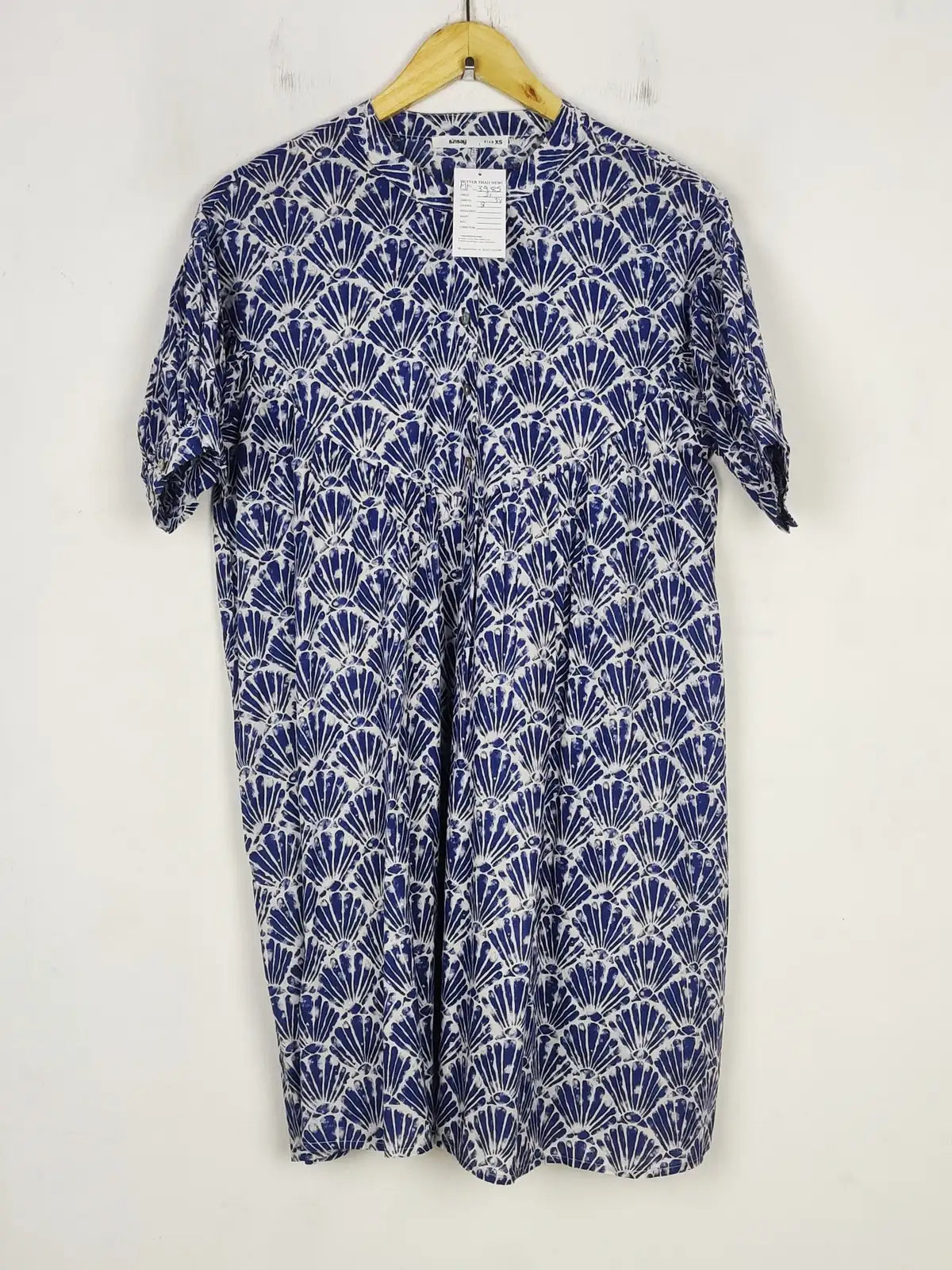 Buy online pre-used pre-loved 100% authentic & Original branded Sinsay (MF-3985) available in Pakistan. Top international brands avilable.