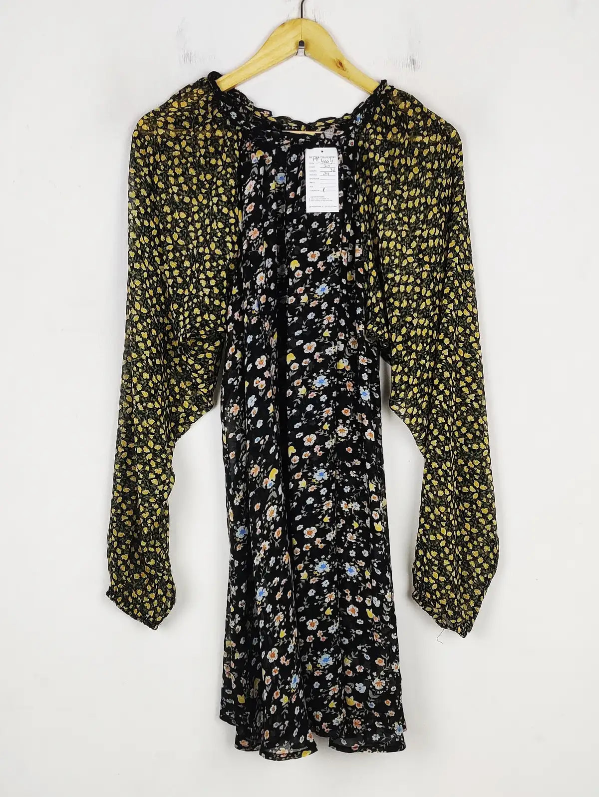 Buy online pre-used pre-loved 100% authentic & Original branded Asos (MF-4004) available in Pakistan. Top international brands avilable.