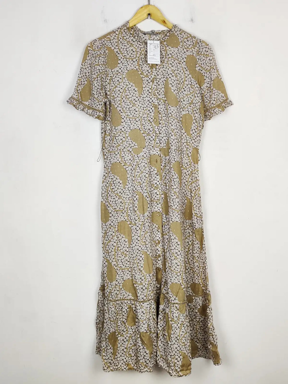 Buy online pre-used pre-loved 100% authentic & Original branded Mark & Spencer (MF-4018) available in Pakistan. Top international brands avilable.