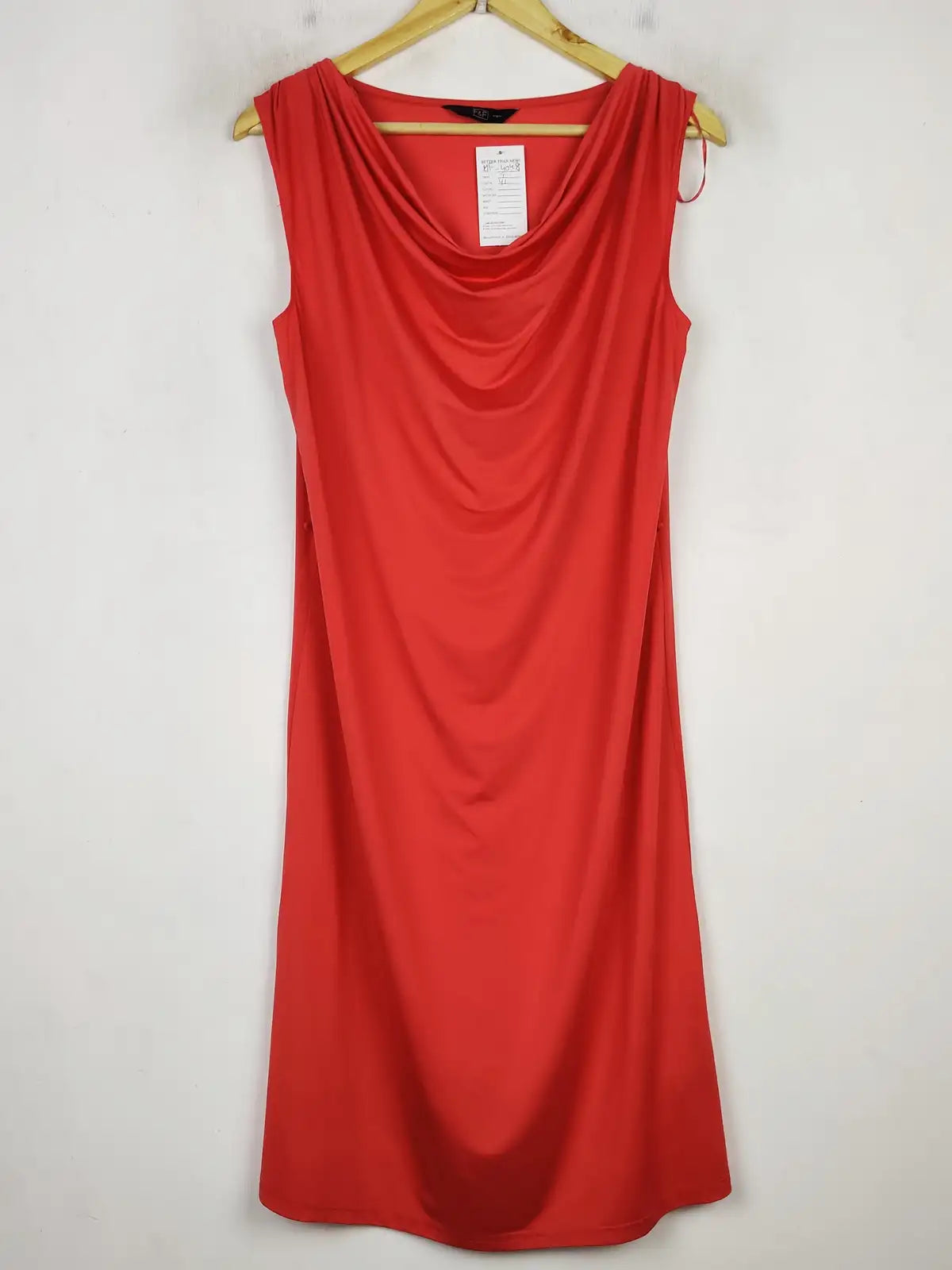 Buy online pre-used pre-loved 100% authentic & Original branded F&F (MF-4048) available in Pakistan. Top international brands avilable.
