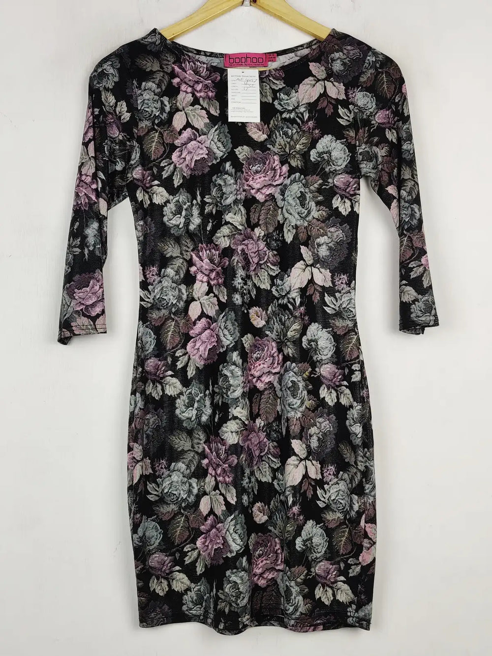 Buy online pre-used pre-loved 100% authentic & Original branded Boohoo (MF-4057) available in Pakistan. Top international brands avilable.