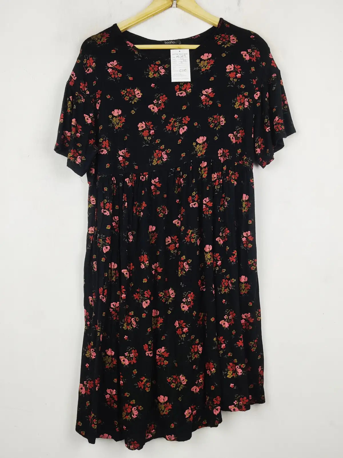 Buy online pre-used pre-loved 100% authentic & Original branded Boohoo (MF-4071) available in Pakistan. Top international brands avilable.