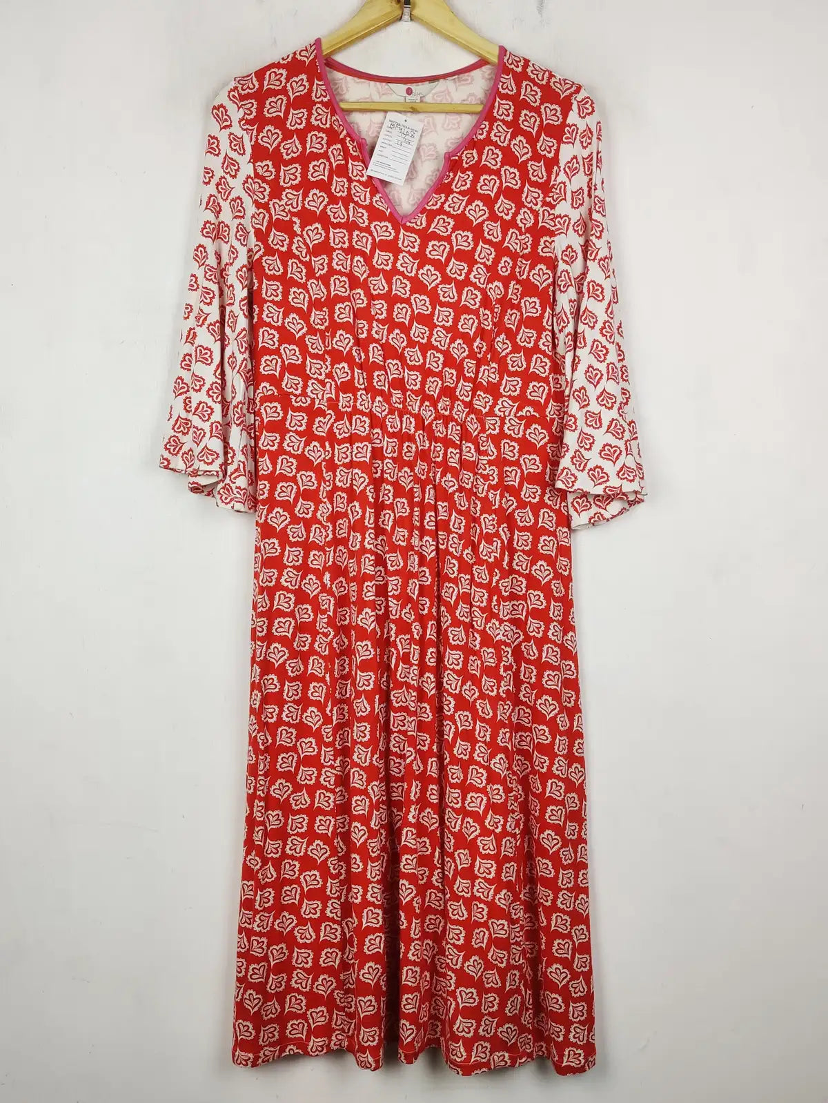 Buy online pre-used pre-loved 100% authentic & Original branded Boden (MF-4108) available in Pakistan. Top international brands avilable.