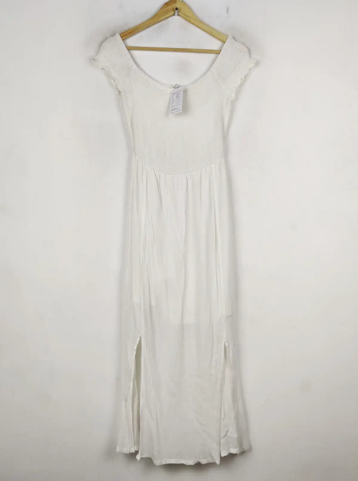 Buy online pre-used pre-loved 100% authentic & Original branded Periwinkle (MF-4118) available in Pakistan. Top international brands avilable.
