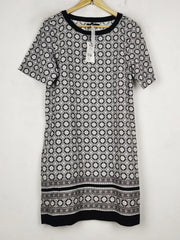 Buy online pre-used pre-loved 100% authentic & Original branded Next (MF-4172) available in Pakistan. Top international brands avilable.