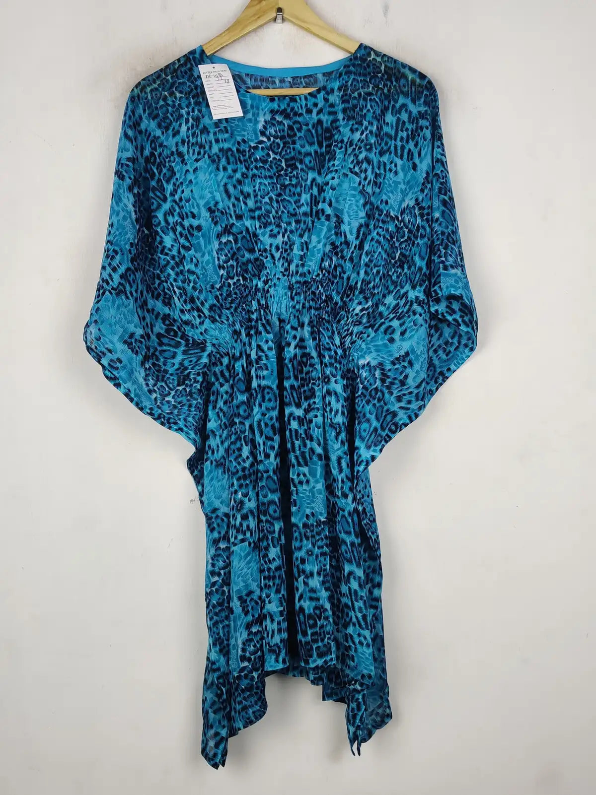 Buy online pre-used pre-loved 100% authentic & Original branded Unknown Brand (MF-4183) available in Pakistan. Top international brands avilable.