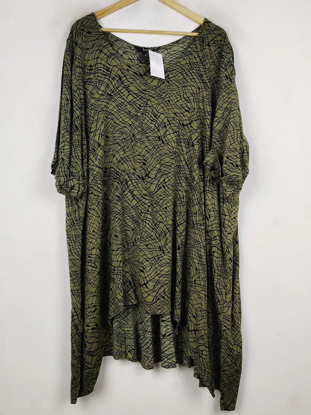 Buy online pre-used pre-loved 100% authentic & Original branded Beme (MF-4208) available in Pakistan. Top international brands avilable.