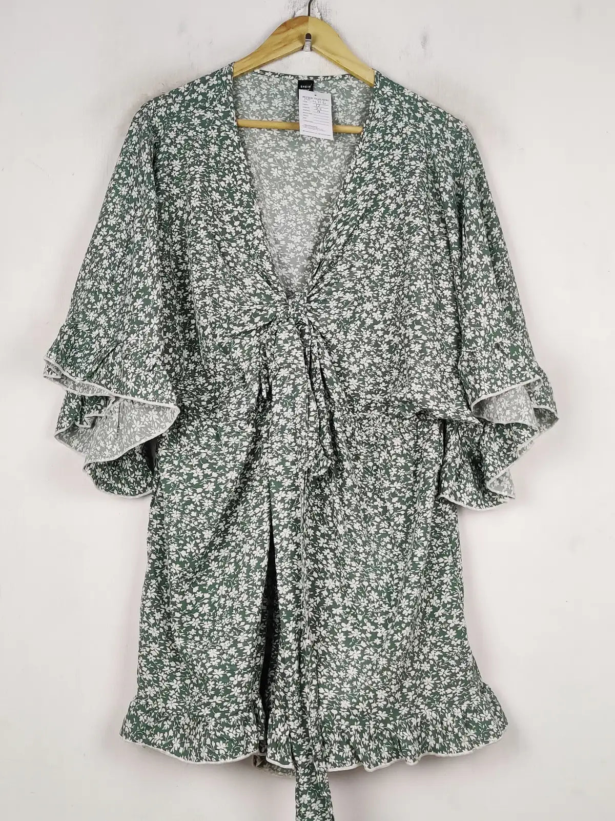 Buy online pre-used pre-loved 100% authentic & Original branded Shein (MF-4216) available in Pakistan. Top international brands avilable.