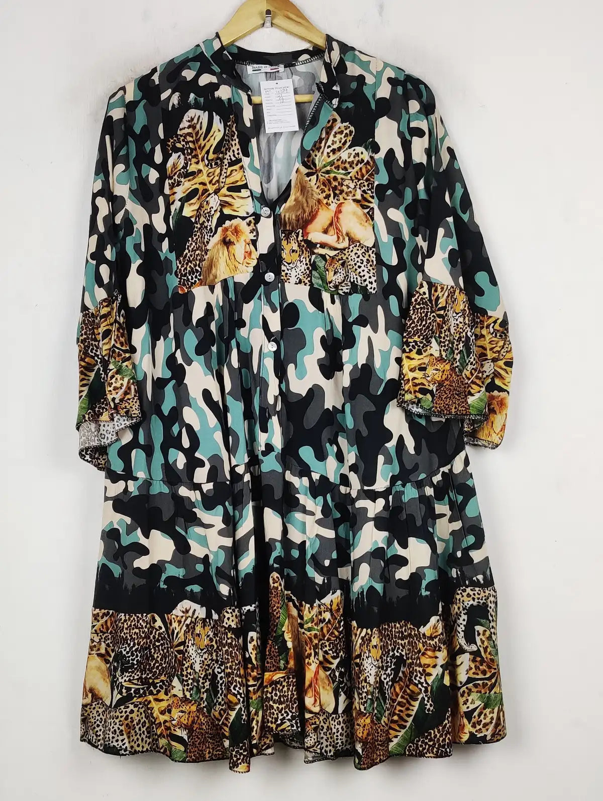 Buy online pre-used pre-loved 100% authentic & Original branded Made In Italy (MF-4229) available in Pakistan. Top international brands avilable.