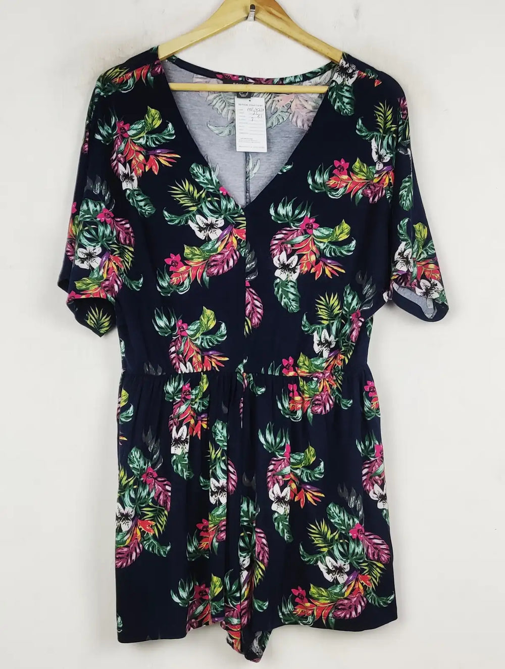 Buy online pre-used pre-loved 100% authentic & Original branded Primark (MF-4231) available in Pakistan. Top international brands avilable.