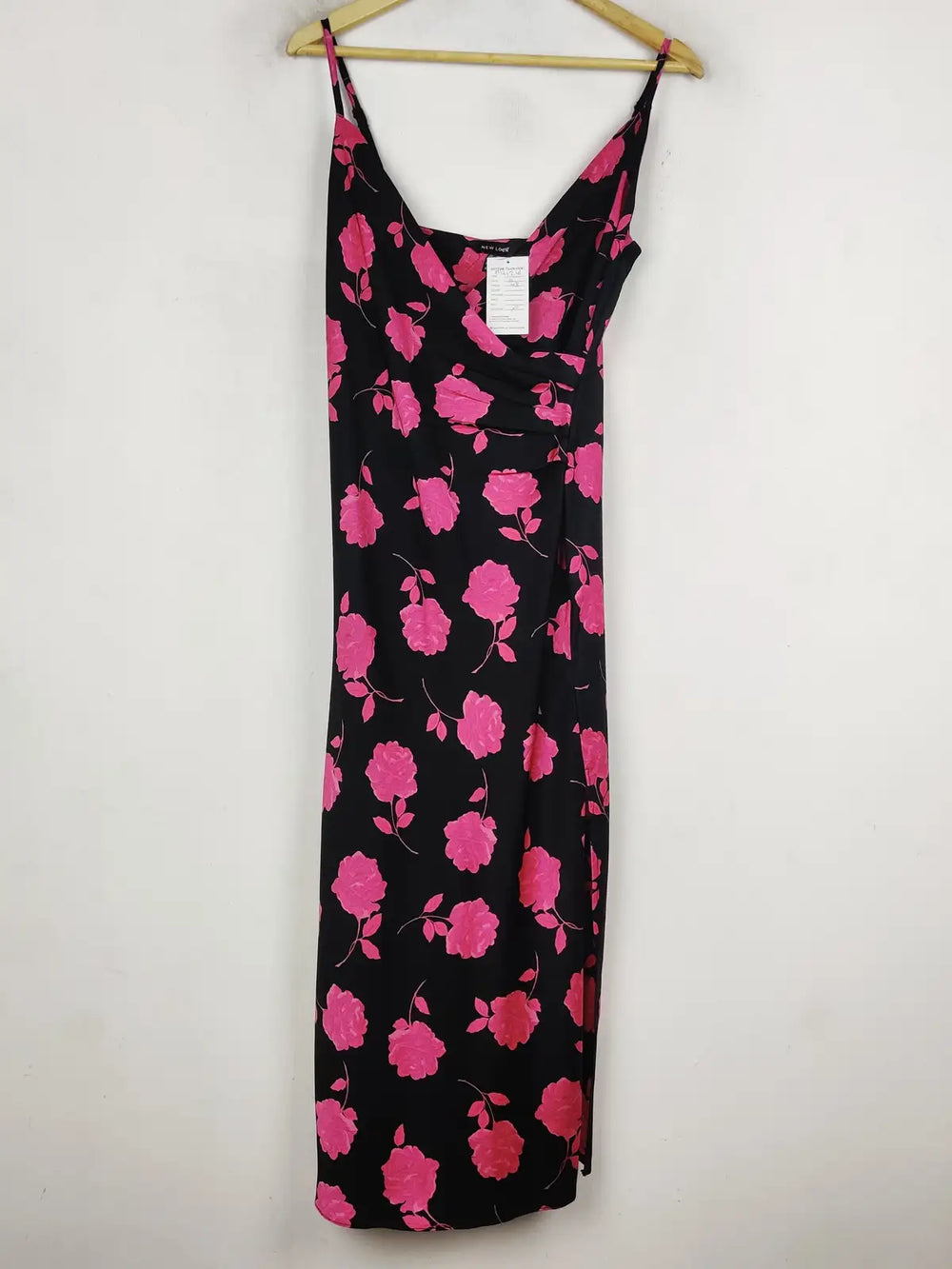 Buy online pre-used pre-loved 100% authentic & Original branded New Look (MF-4241) available in Pakistan. Top international brands avilable.