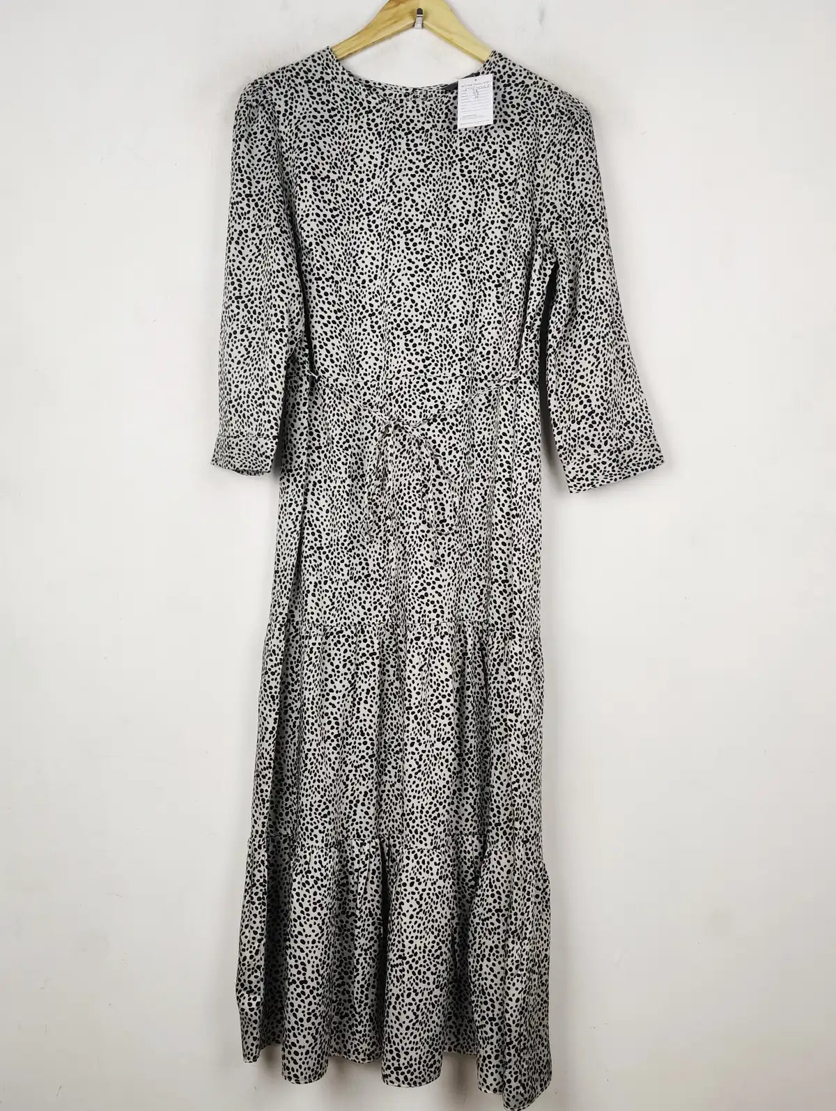 Buy online pre-used pre-loved 100% authentic & Original branded Primark (MF-4262) available in Pakistan. Top international brands avilable.