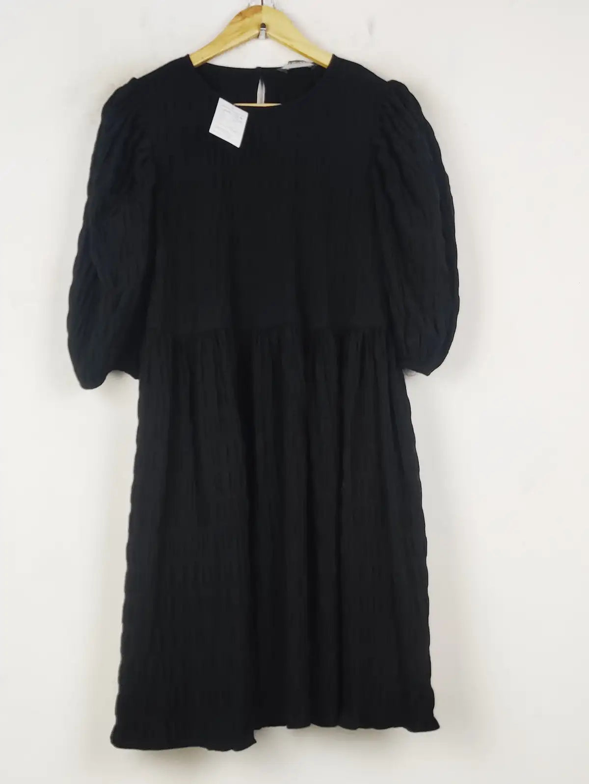Buy online pre-used pre-loved 100% authentic & Original branded Primark (MF-4291) available in Pakistan. Top international brands avilable.