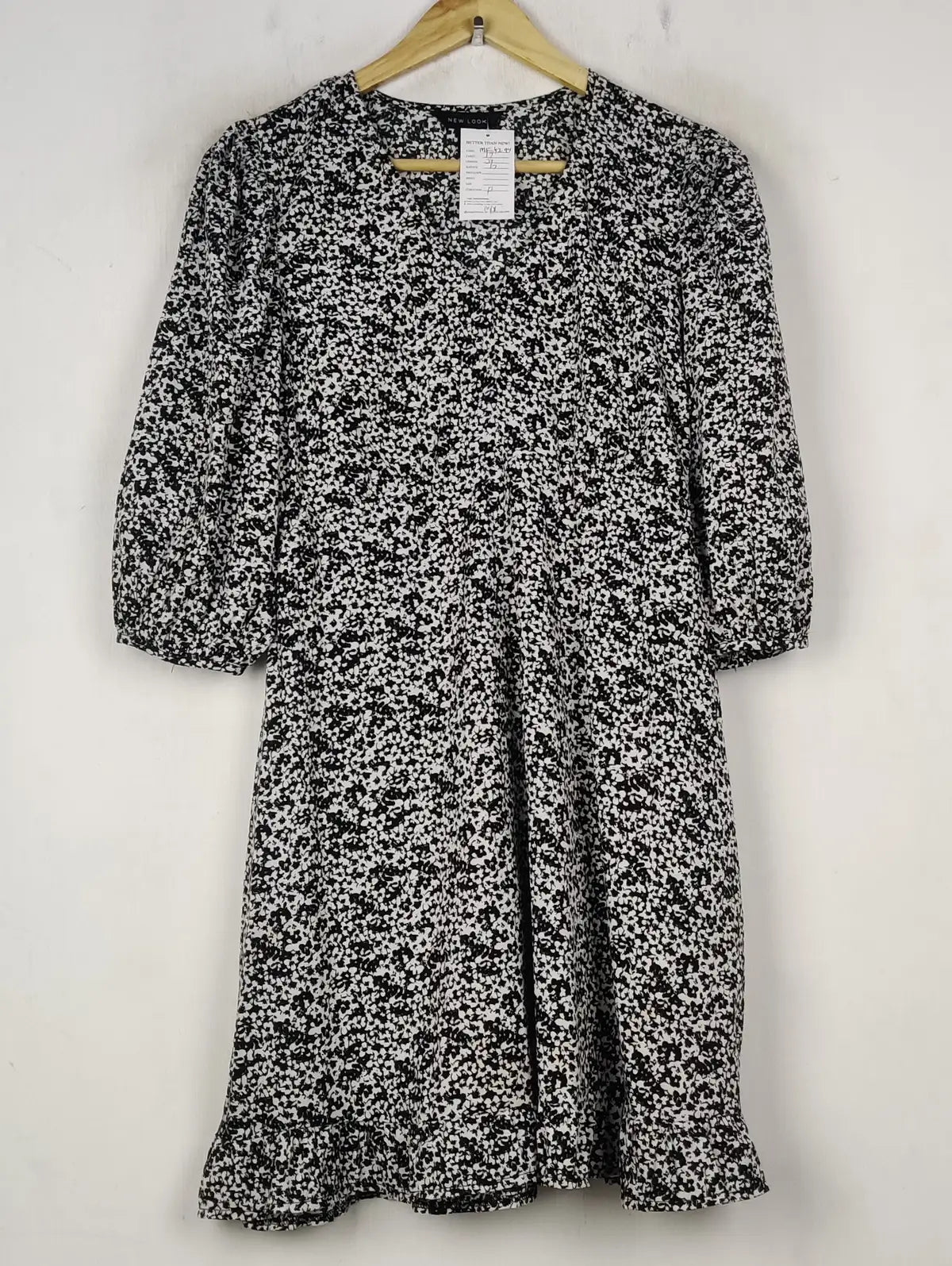 Buy online pre-used pre-loved 100% authentic & Original branded New Look (MF-4294) available in Pakistan. Top international brands avilable.