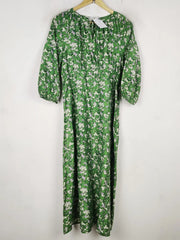Buy online pre-used pre-loved 100% authentic & Original branded Marks & Spencer (MF-4314) available in Pakistan. Top international brands avilable.