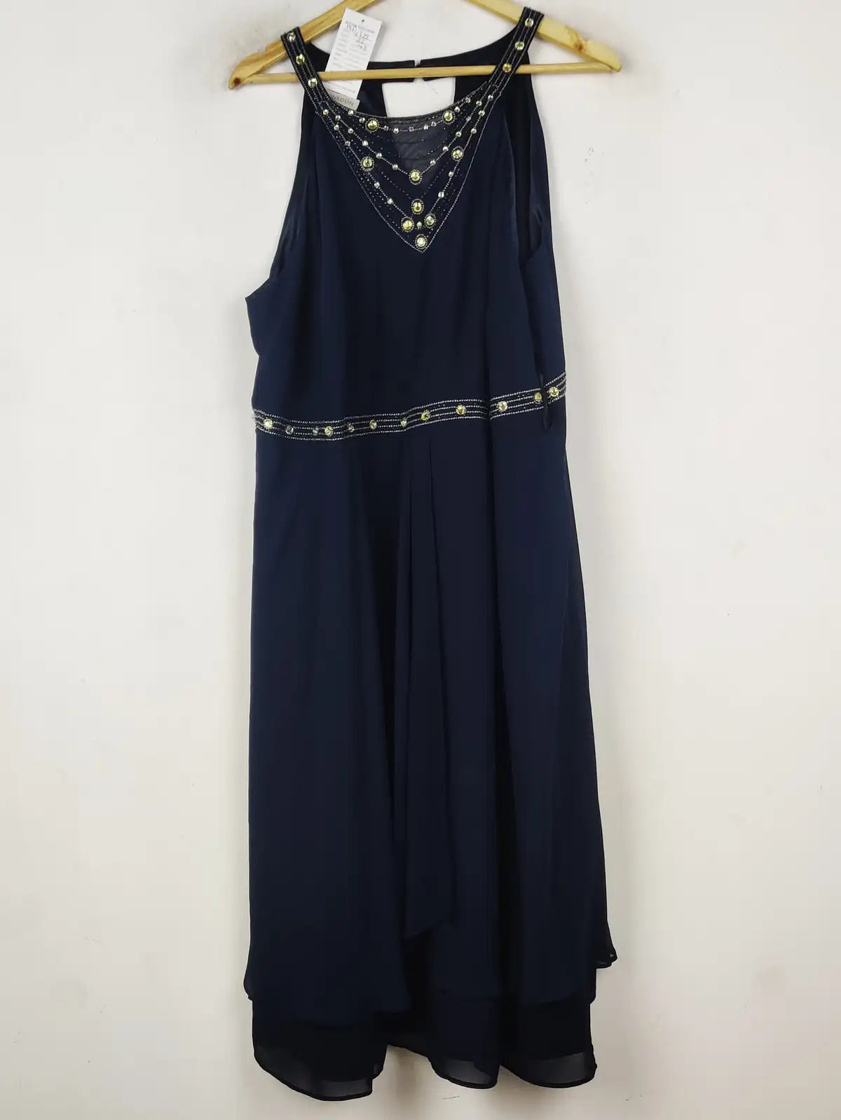 Buy online pre-used pre-loved 100% authentic & Original branded Monsoon (MF-4325) available in Pakistan. Top international brands avilable.