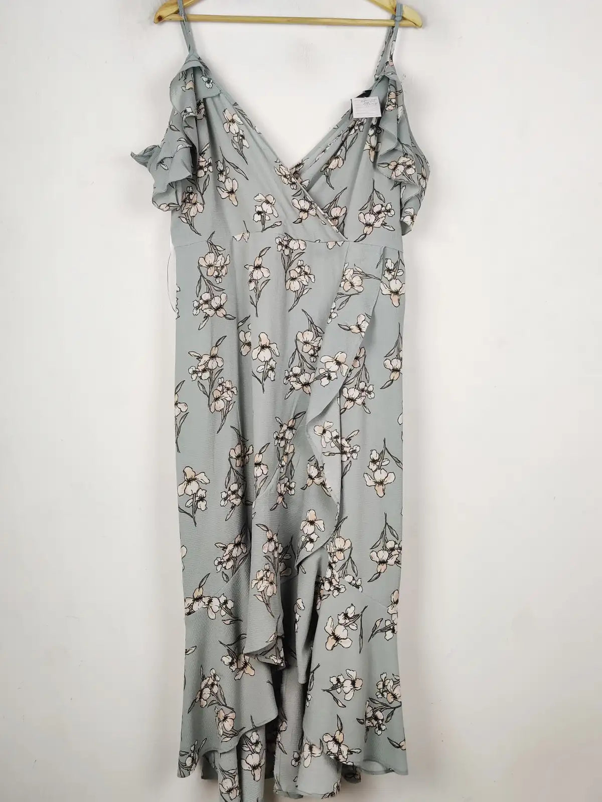Buy online pre-used pre-loved 100% authentic & Original branded New Look (MF-4341) available in Pakistan. Top international brands avilable.
