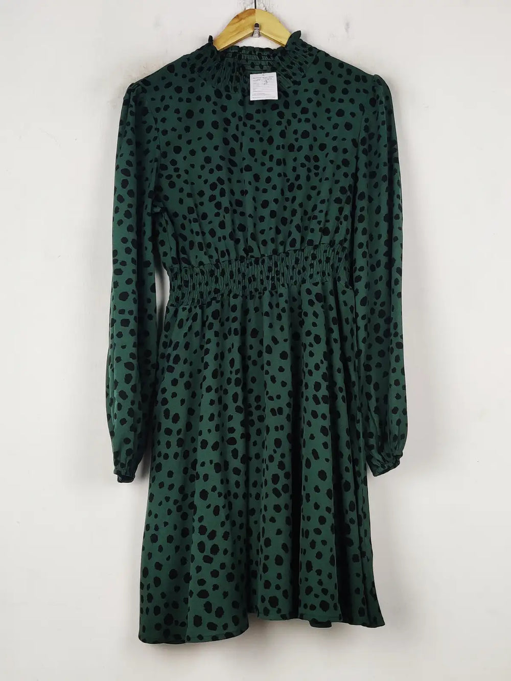 Buy online pre-used pre-loved 100% authentic & Original branded Unknown Brand (MF-4359) available in Pakistan. Top international brands avilable.