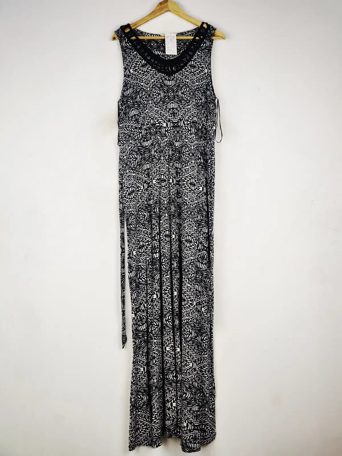 Buy online pre-used pre-loved 100% authentic & Original branded Atmosphere (MF-4411) available in Pakistan. Top international brands avilable.