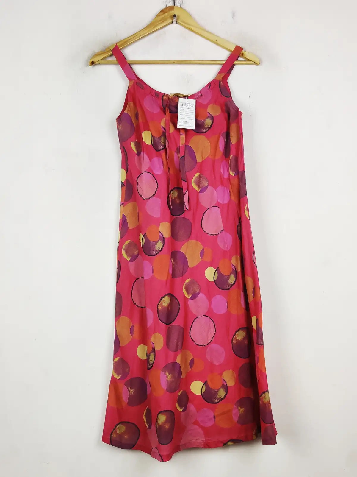 Buy online pre-used pre-loved 100% authentic & Original branded Adini (MF-4436) available in Pakistan. Top international brands avilable.