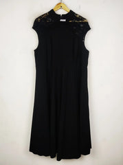 Buy online pre-used pre-loved 100% authentic & Original branded Shein (MF-4441) available in Pakistan. Top international brands avilable.