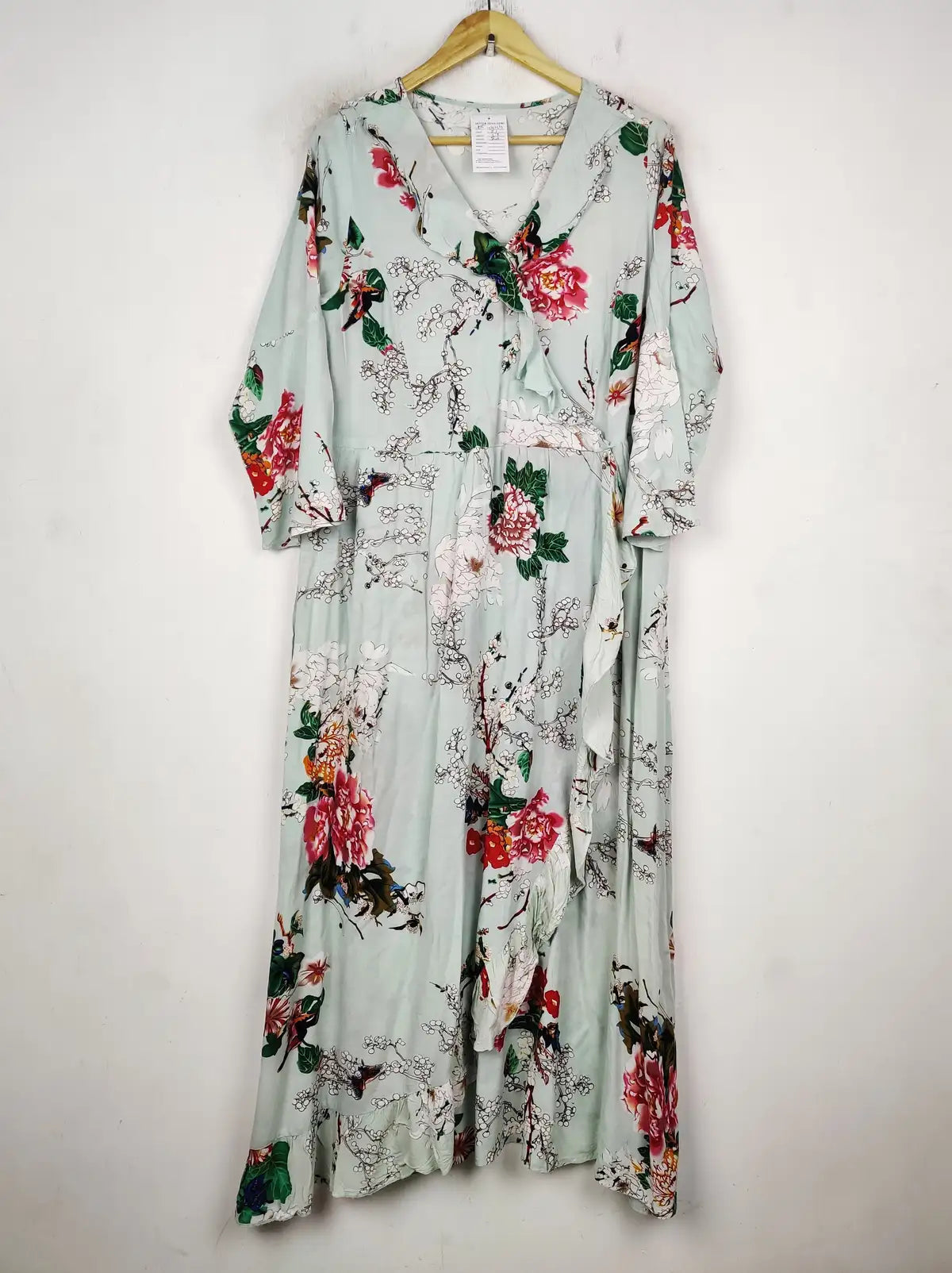 Buy online pre-used pre-loved 100% authentic & Original branded Unknown Brand (MF-4444) available in Pakistan. Top international brands avilable.