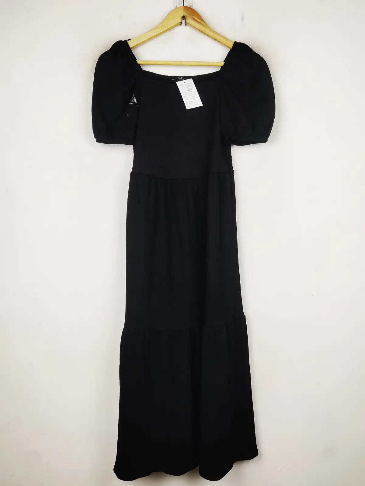 Buy online pre-used pre-loved 100% authentic & Original branded F&F (MF-4502) available in Pakistan. Top international brands avilable.
