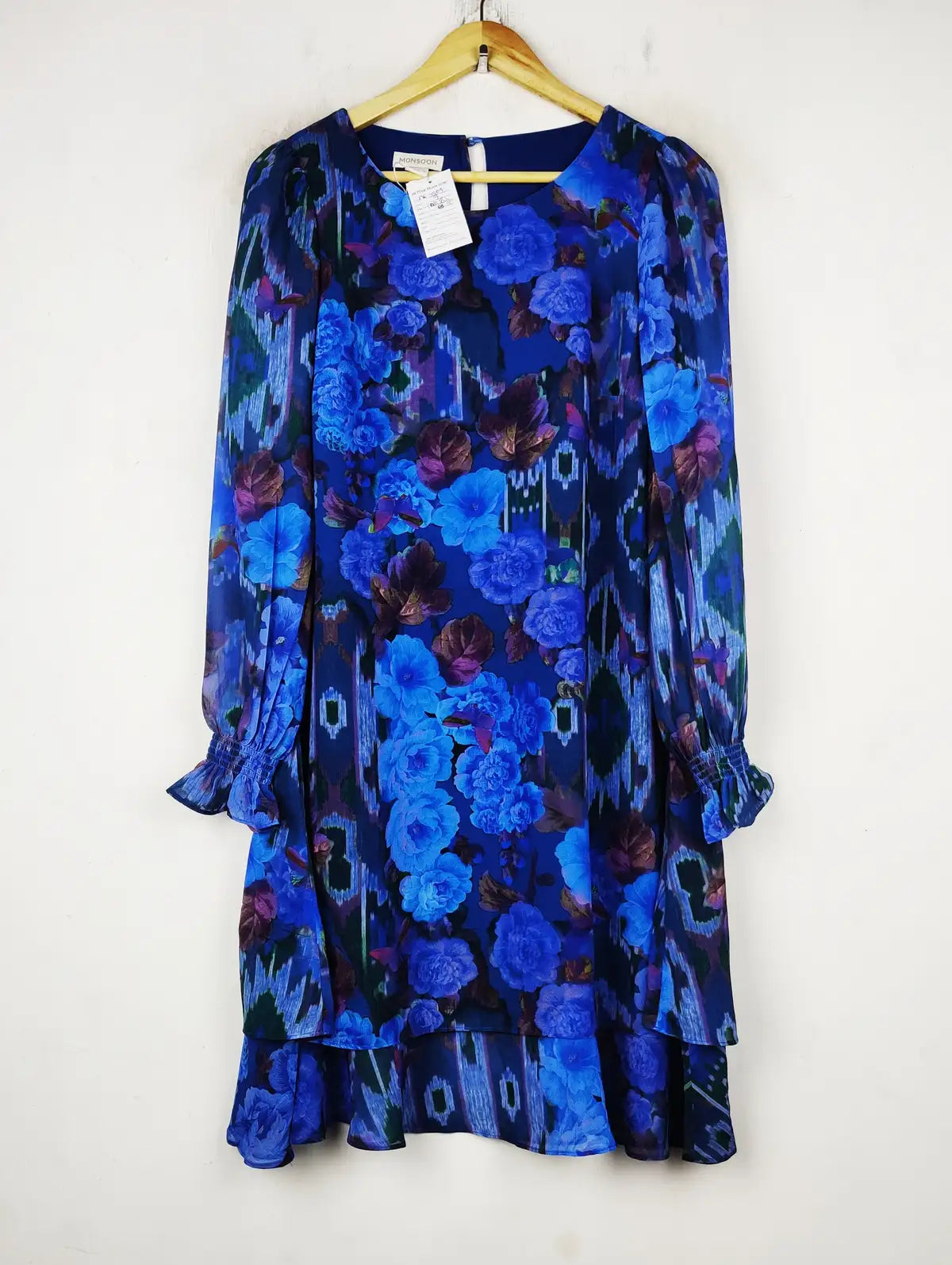 Buy online pre-used pre-loved 100% authentic & Original branded Monsoon (MF-4509) available in Pakistan. Top international brands avilable.