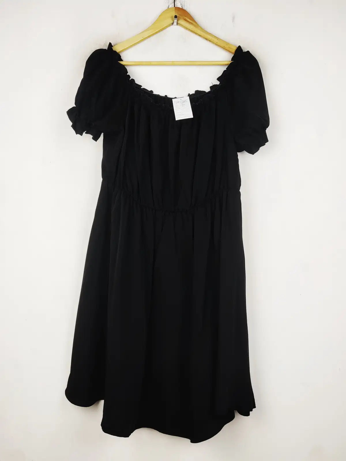 Buy online pre-used pre-loved 100% authentic & Original branded Unknown Brand (MF-4510) available in Pakistan. Top international brands avilable.