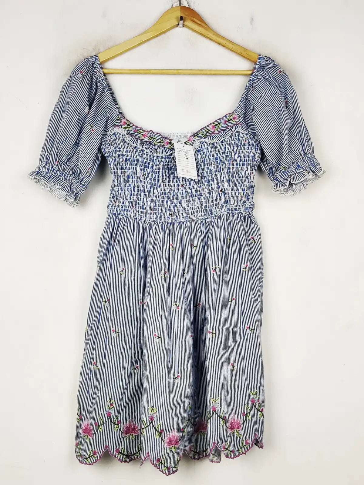Buy online pre-used pre-loved 100% authentic & Original branded River Island (MF-4514) available in Pakistan. Top international brands avilable.