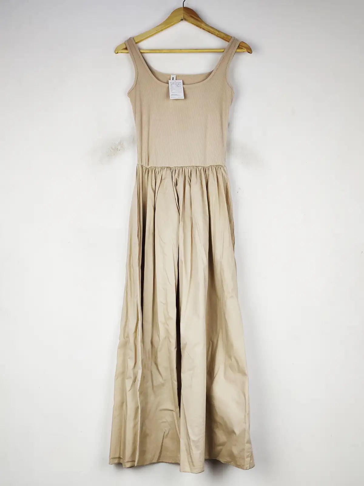 Buy online pre-used pre-loved 100% authentic & Original branded New Collection (MF-4524) available in Pakistan. Top international brands avilable.