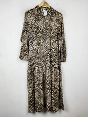 Buy online pre-used pre-loved 100% authentic & Original branded H&M (MF-4546) available in Pakistan. Top international brands avilable.
