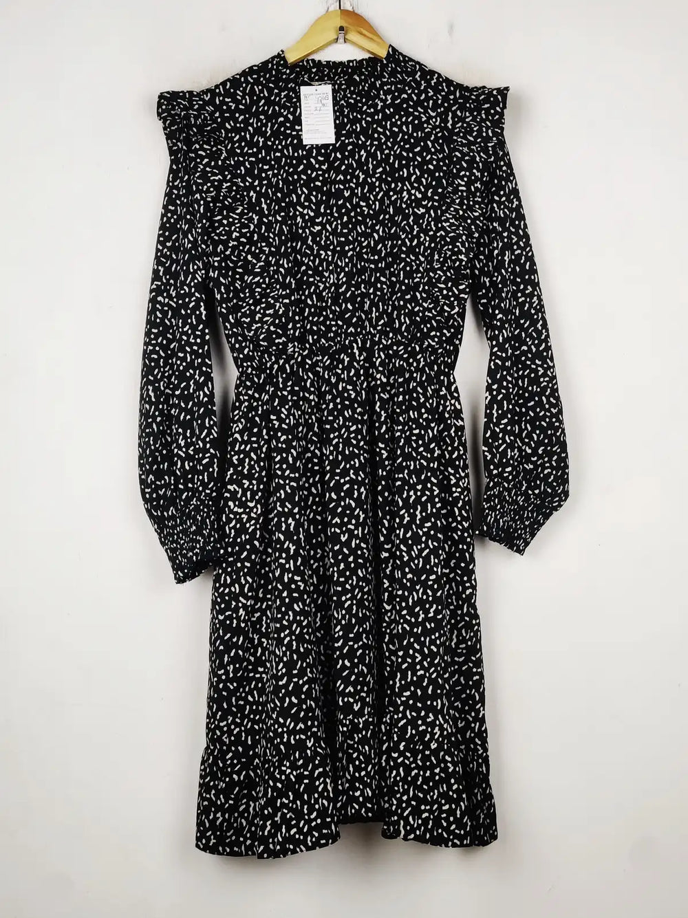 Buy online pre-used pre-loved 100% authentic & Original branded Miss Miray (MF-4566) available in Pakistan. Top international brands avilable.