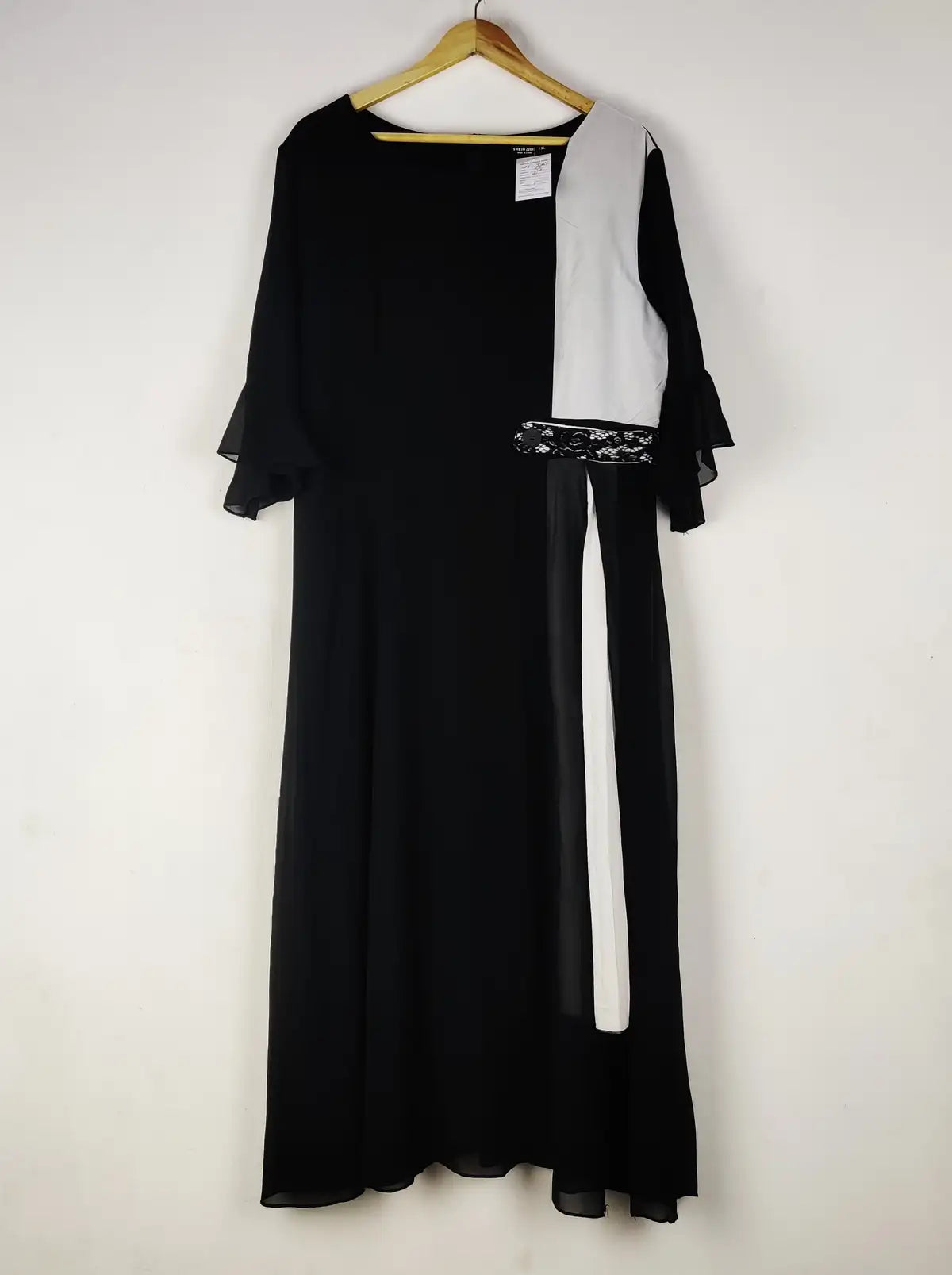 Buy online pre-used pre-loved 100% authentic & Original branded Shein (MF-4594) available in Pakistan. Top international brands avilable.