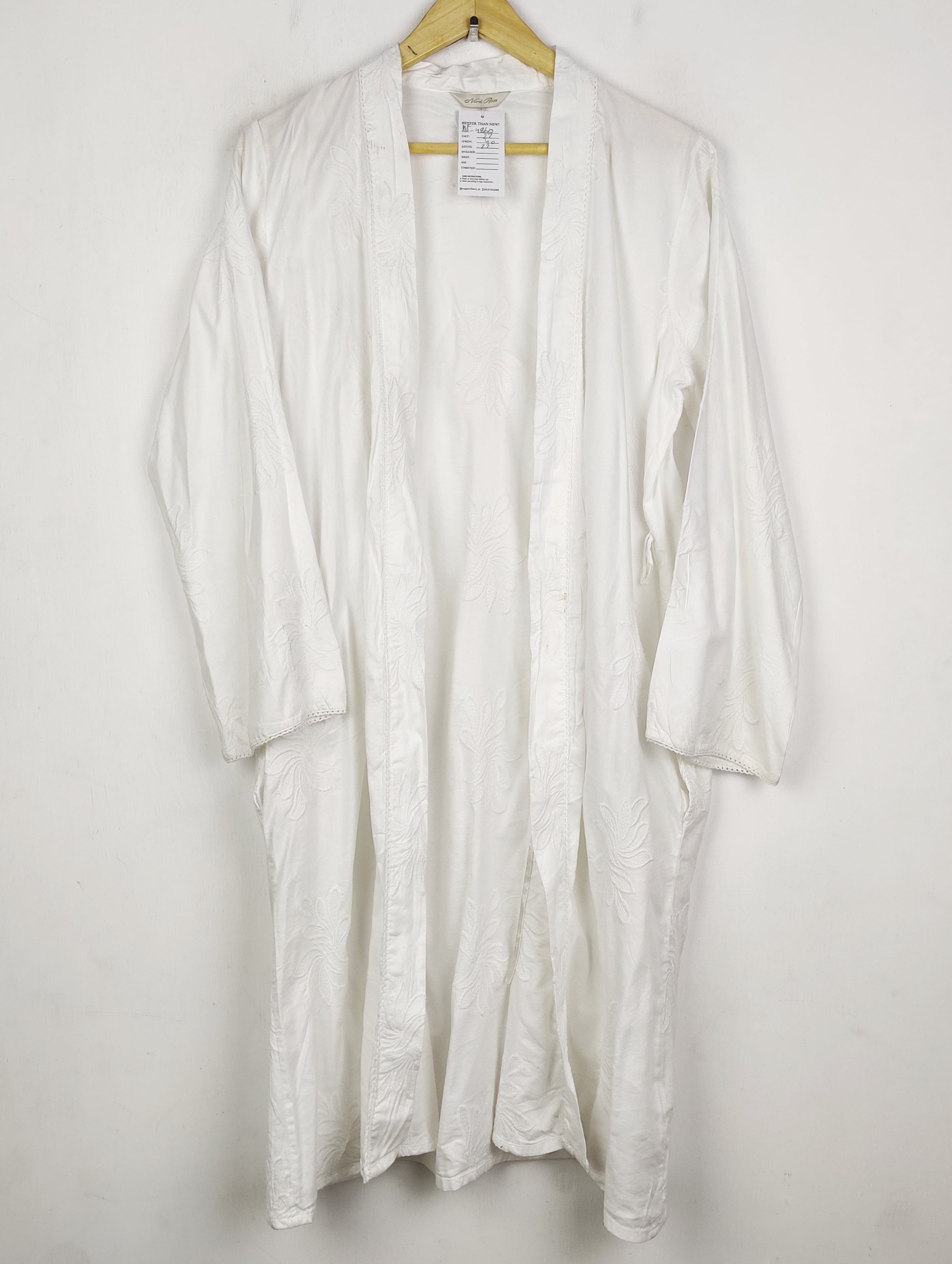 Buy online pre-used pre-loved 100% authentic & Original branded Nore Pose (MF-4860) available in Pakistan. Top international brands avilable.