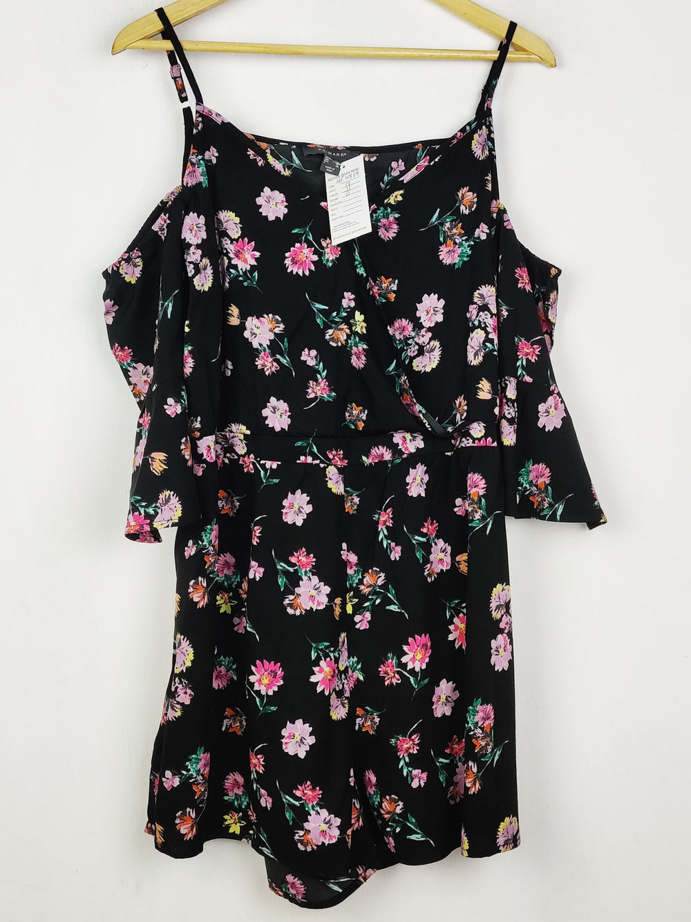 Buy online pre-used pre-loved 100% authentic & Original branded Primark (MF-4869) available in Pakistan. Top international brands avilable.