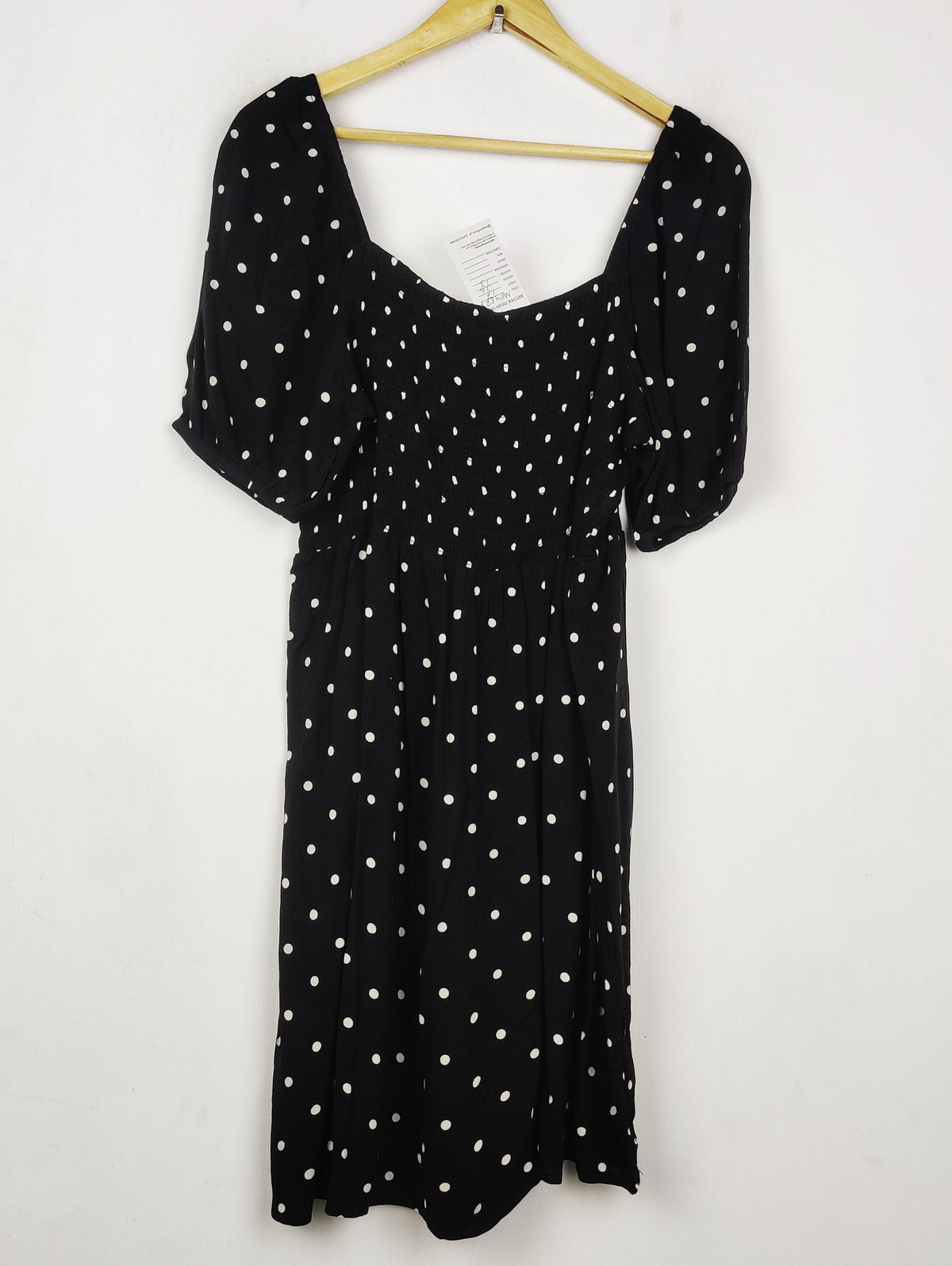 Buy online pre-used pre-loved 100% authentic & Original branded Primark (MF-4877) available in Pakistan. Top international brands avilable.