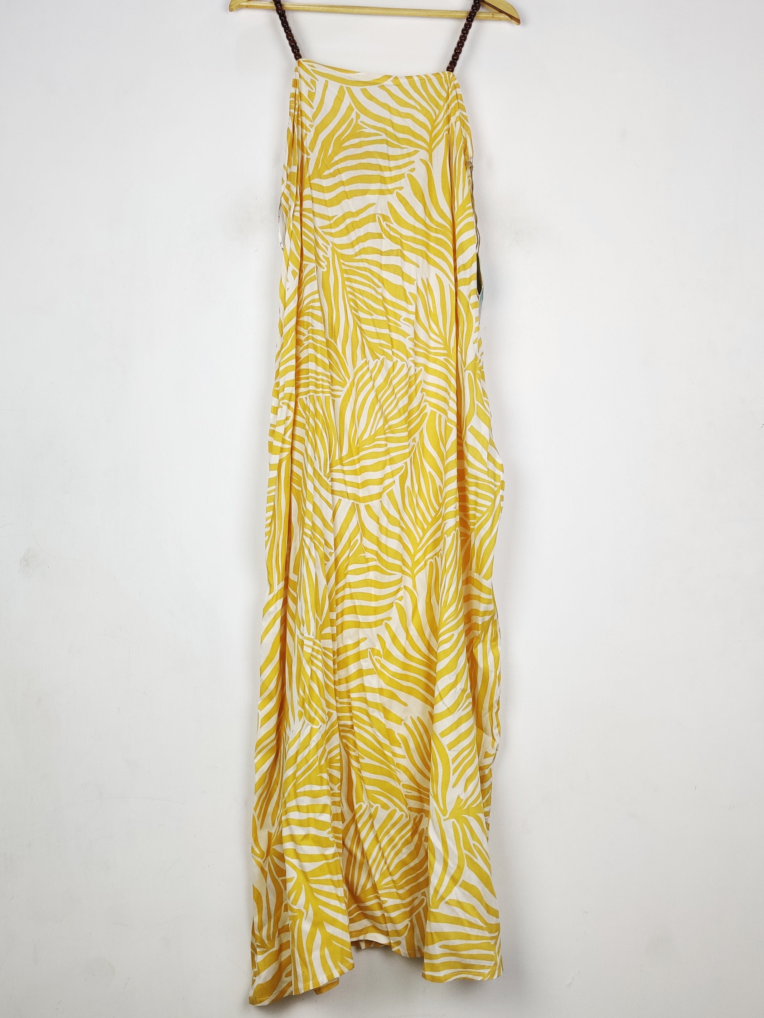 Buy online pre-used pre-loved 100% authentic & Original branded True Destination (MF-4886) available in Pakistan. Top international brands avilable.