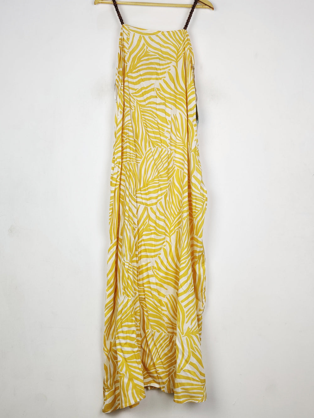 Buy online pre-used pre-loved 100% authentic & Original branded True Destination (MF-4886) available in Pakistan. Top international brands avilable.