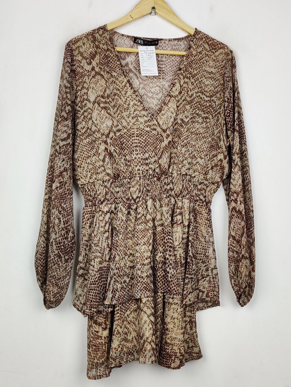 Buy online pre-used pre-loved 100% authentic & Original branded Zara (MF-4897) available in Pakistan. Top international brands avilable.