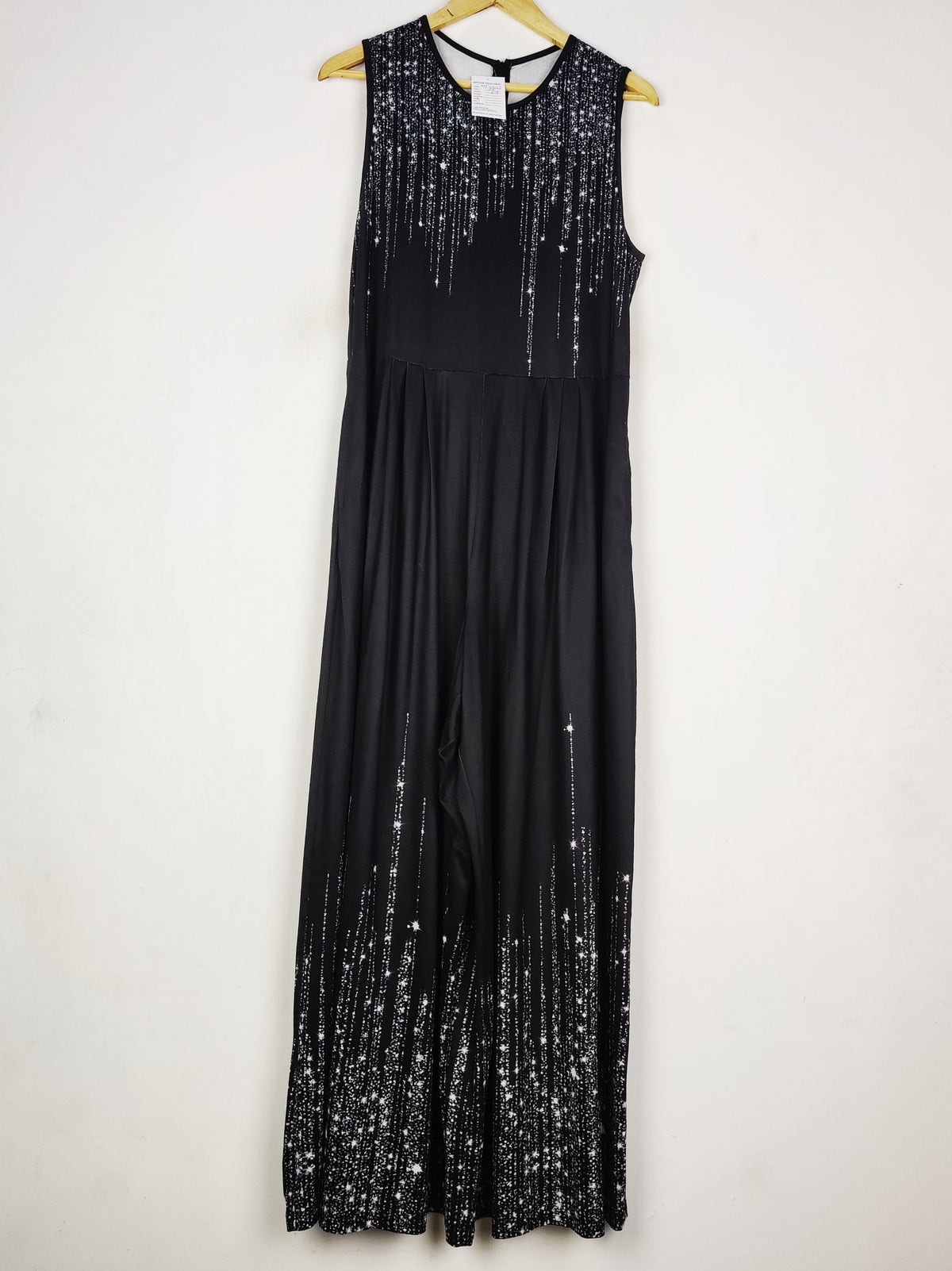 Buy online pre-used pre-loved 100% authentic & Original branded Unknown Brand (MF-4903) available in Pakistan. Top international brands avilable.