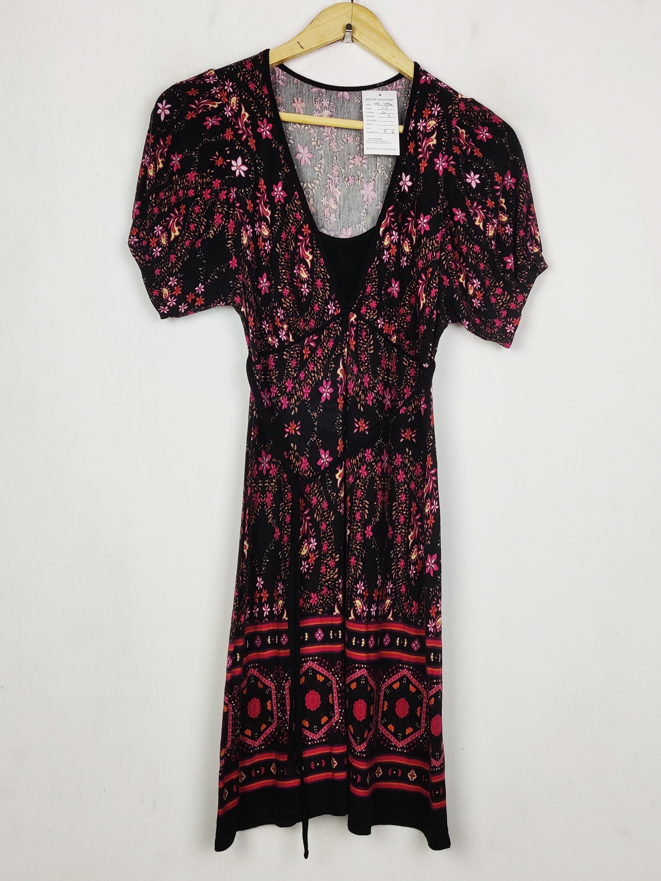 Buy online pre-used pre-loved 100% authentic & Original branded Unknown Brand (MF-4940) available in Pakistan. Top international brands avilable.