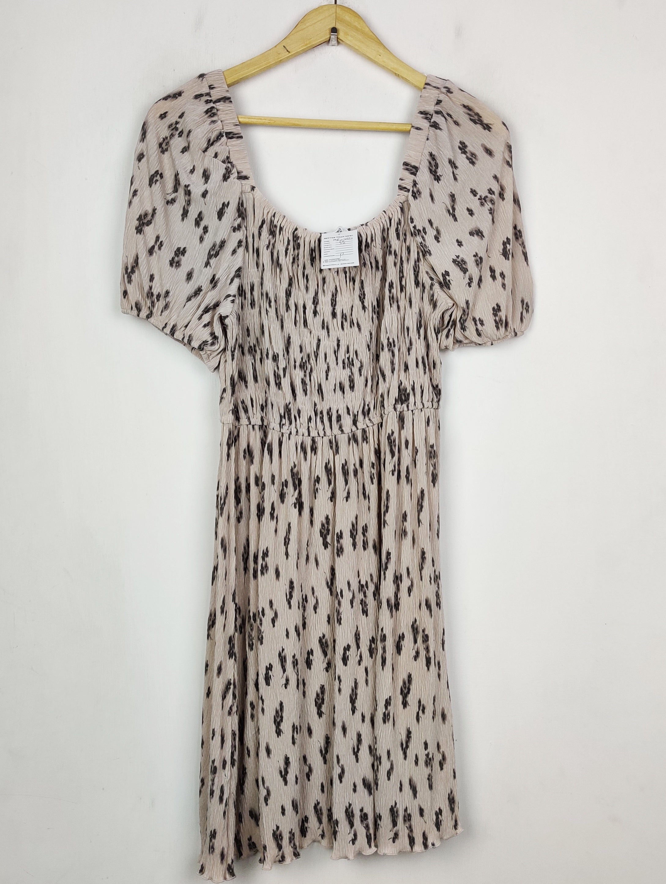 Buy online pre-used pre-loved 100% authentic & Original branded Primark (MF-4951) available in Pakistan. Top international brands avilable.