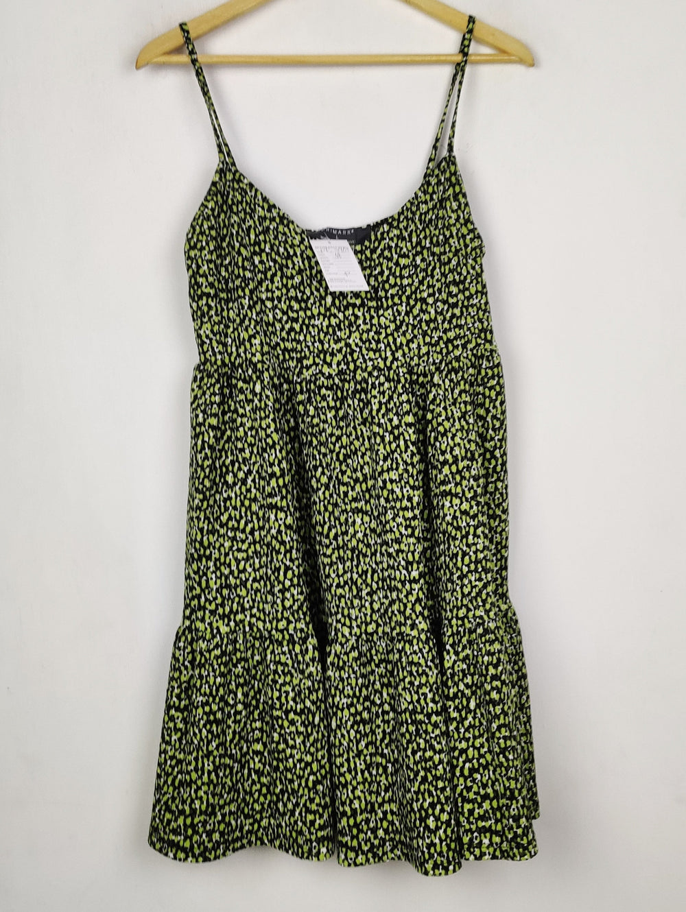 Buy online pre-used pre-loved 100% authentic & Original branded Primark (MF-4969) available in Pakistan. Top international brands avilable.
