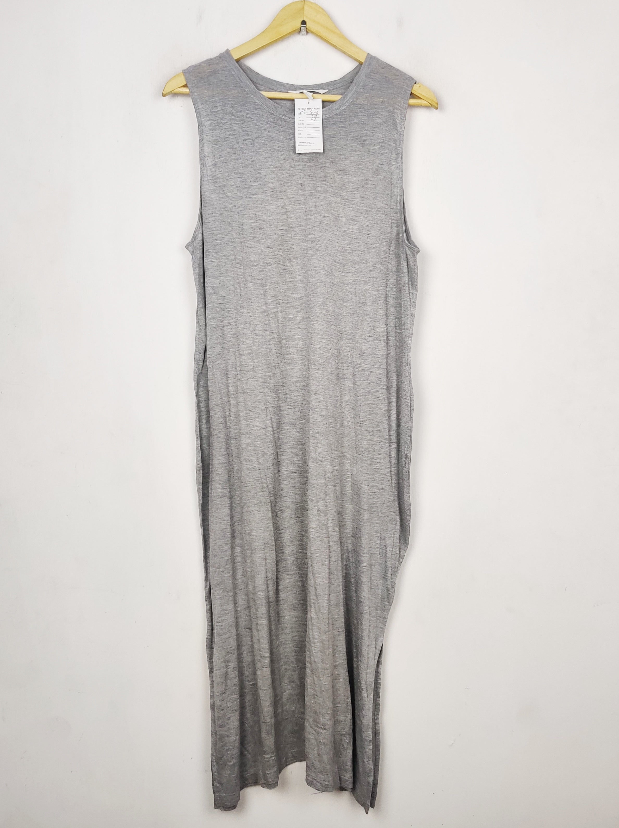 Buy online pre-used pre-loved 100% authentic & Original branded H&M (MF-5006) available in Pakistan. Top international brands avilable.