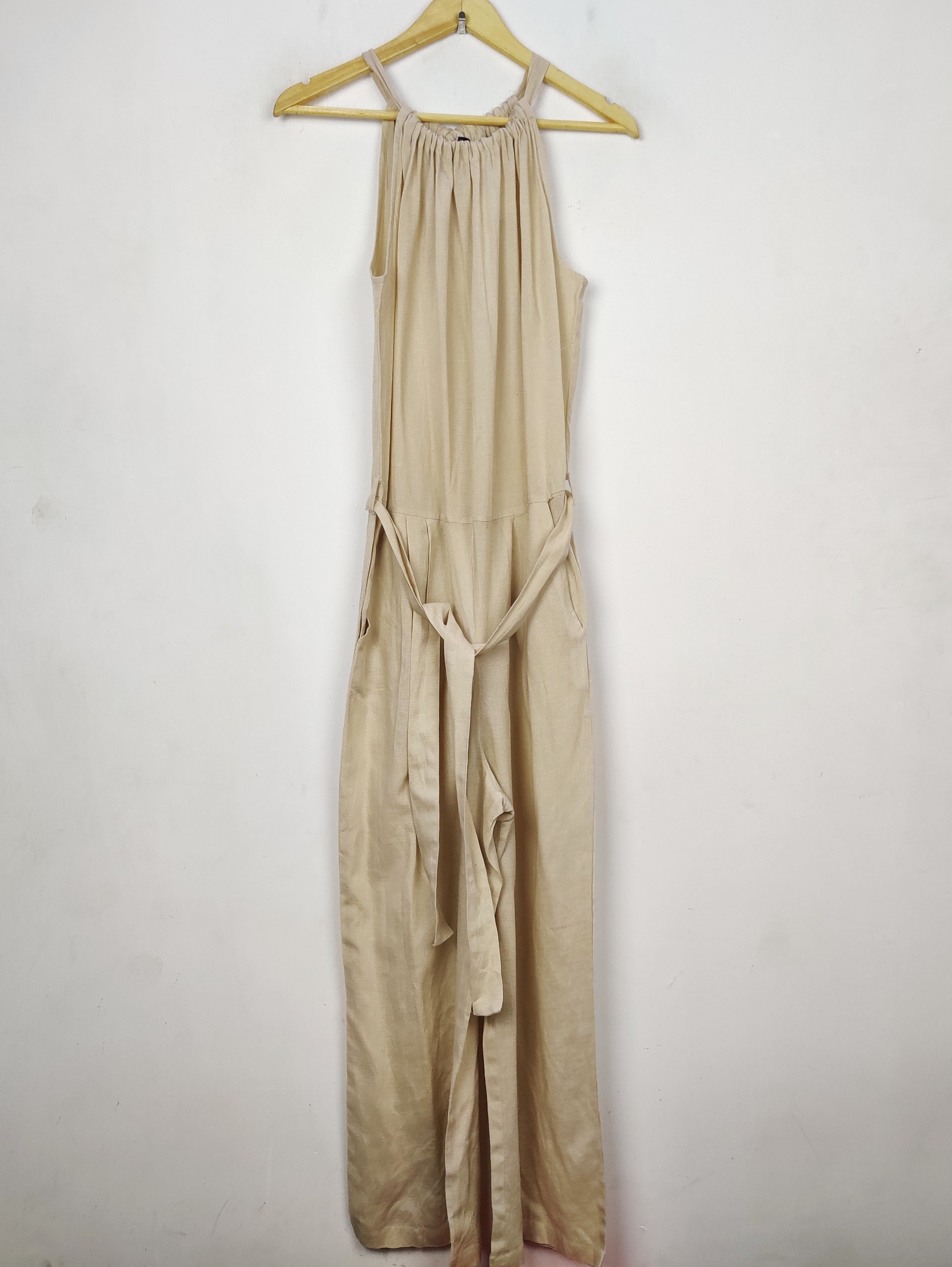 Buy online pre-used pre-loved 100% authentic & Original branded Boohoo (MF-5013) available in Pakistan. Top international brands avilable.