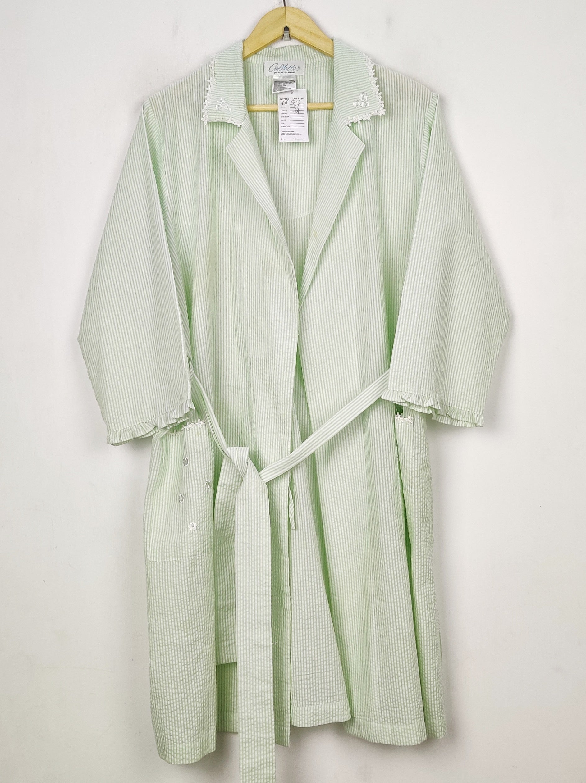 Buy online pre-used pre-loved 100% authentic & Original branded Collette By Miss Elaine (MF-5015) available in Pakistan. Top international brands avilable.