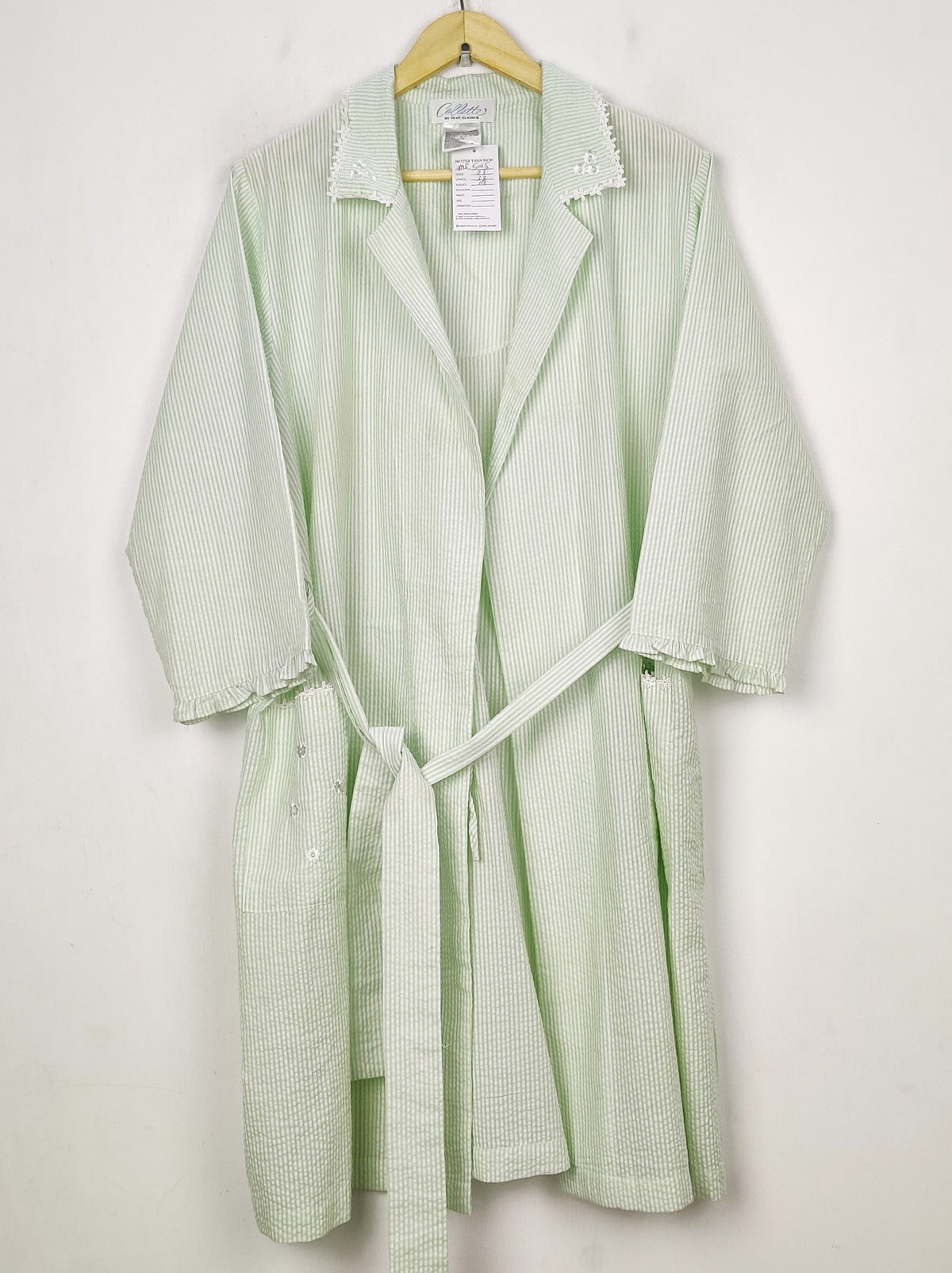 Buy online pre-used pre-loved 100% authentic & Original branded Collette By Miss Elaine (MF-5015) available in Pakistan. Top international brands avilable.