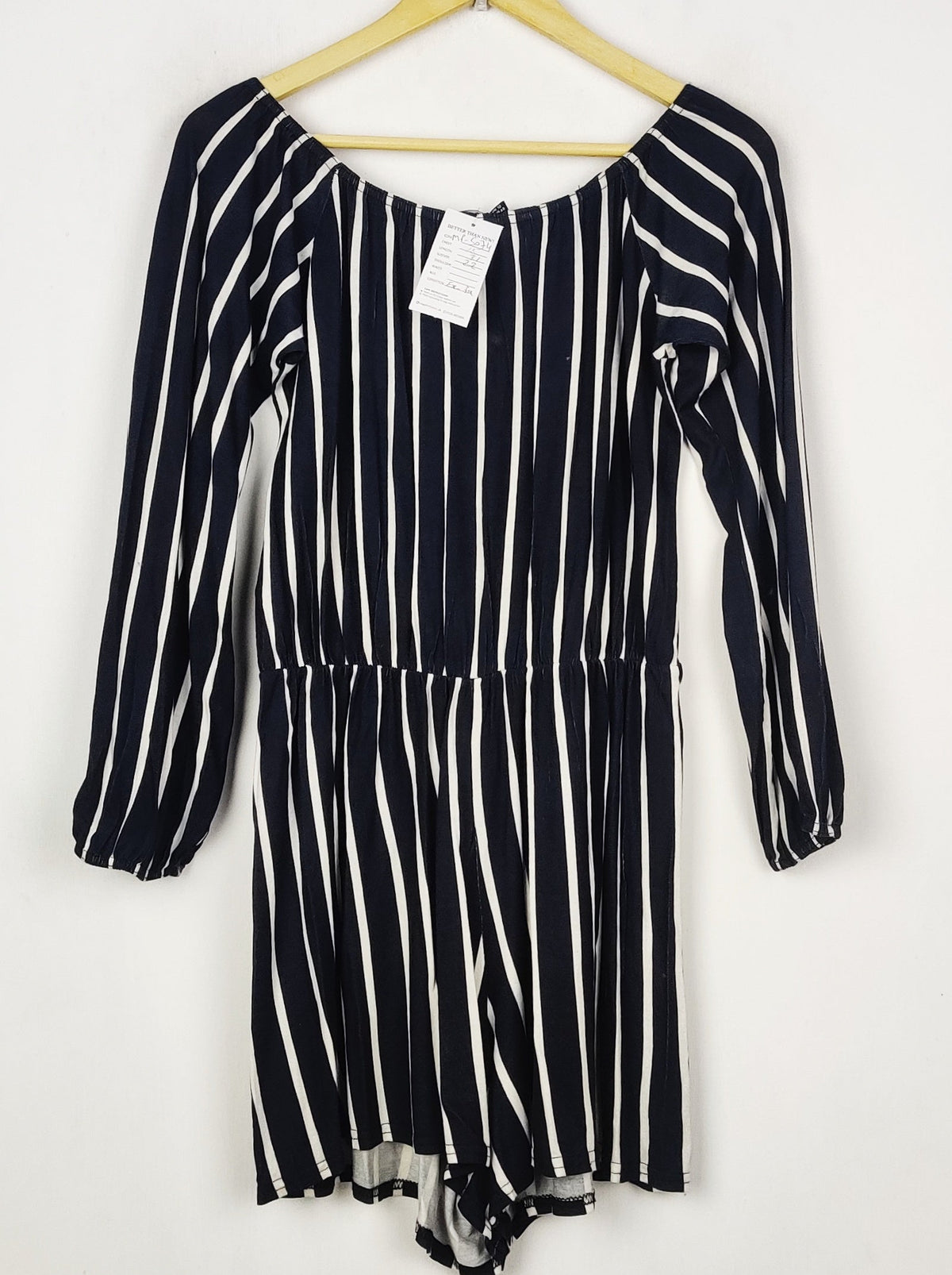 Buy online pre-used pre-loved 100% authentic & Original branded Boohoo (MF-5074) available in Pakistan. Top international brands avilable.