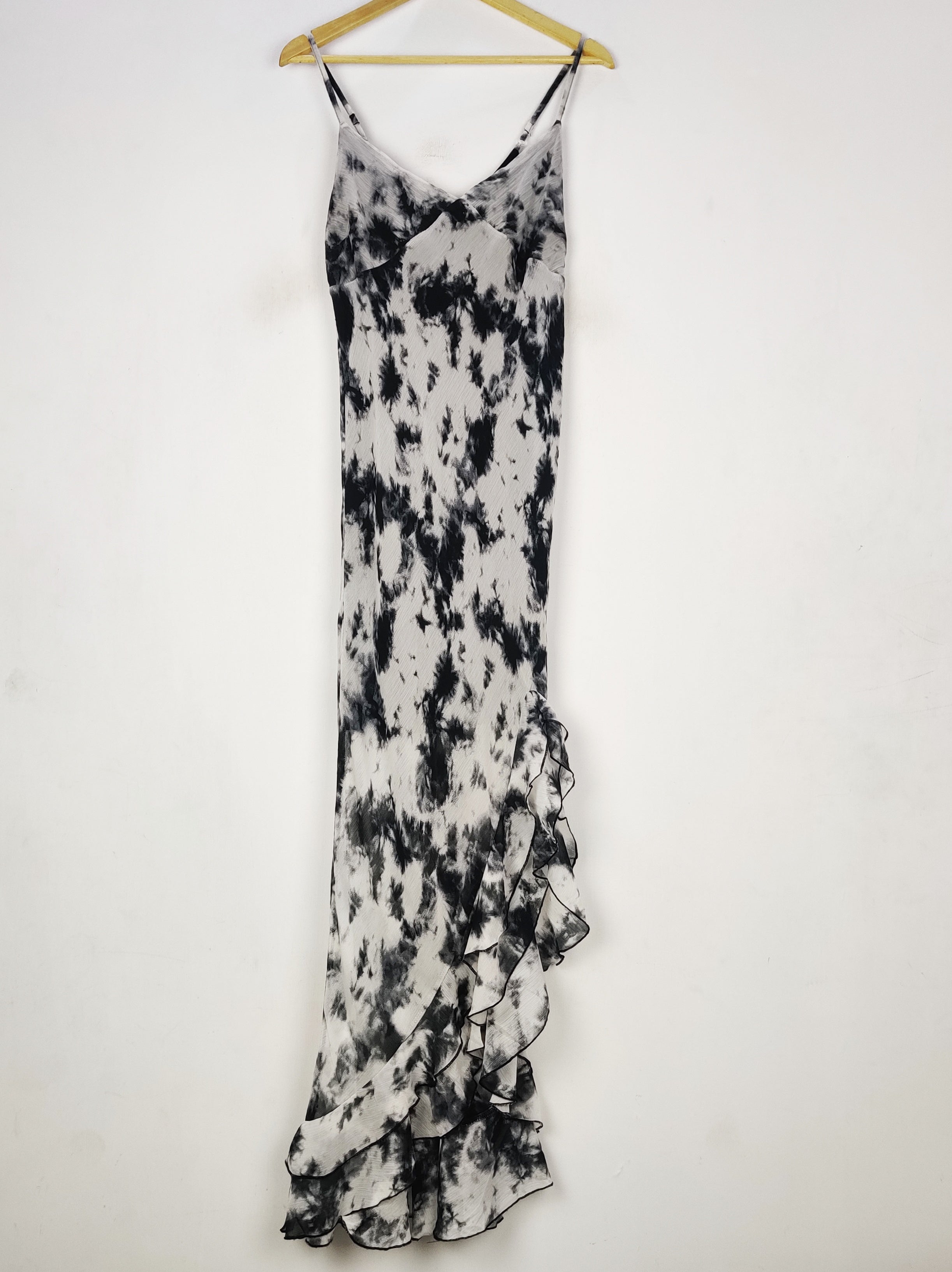 Buy online pre-used pre-loved 100% authentic & Original branded Primark (MF-5100) available in Pakistan. Top international brands avilable.